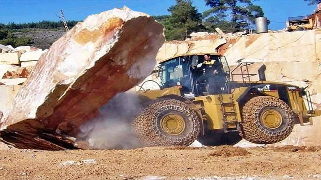 Heavy Machines Going Viral in the Construction World